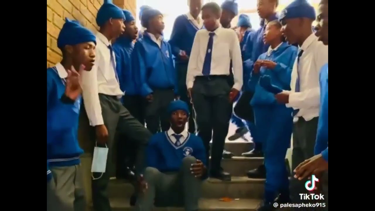 Ngiy' Awthi Esharp Gwijo Song  | Uzozisola by Palesa (Original Version)
