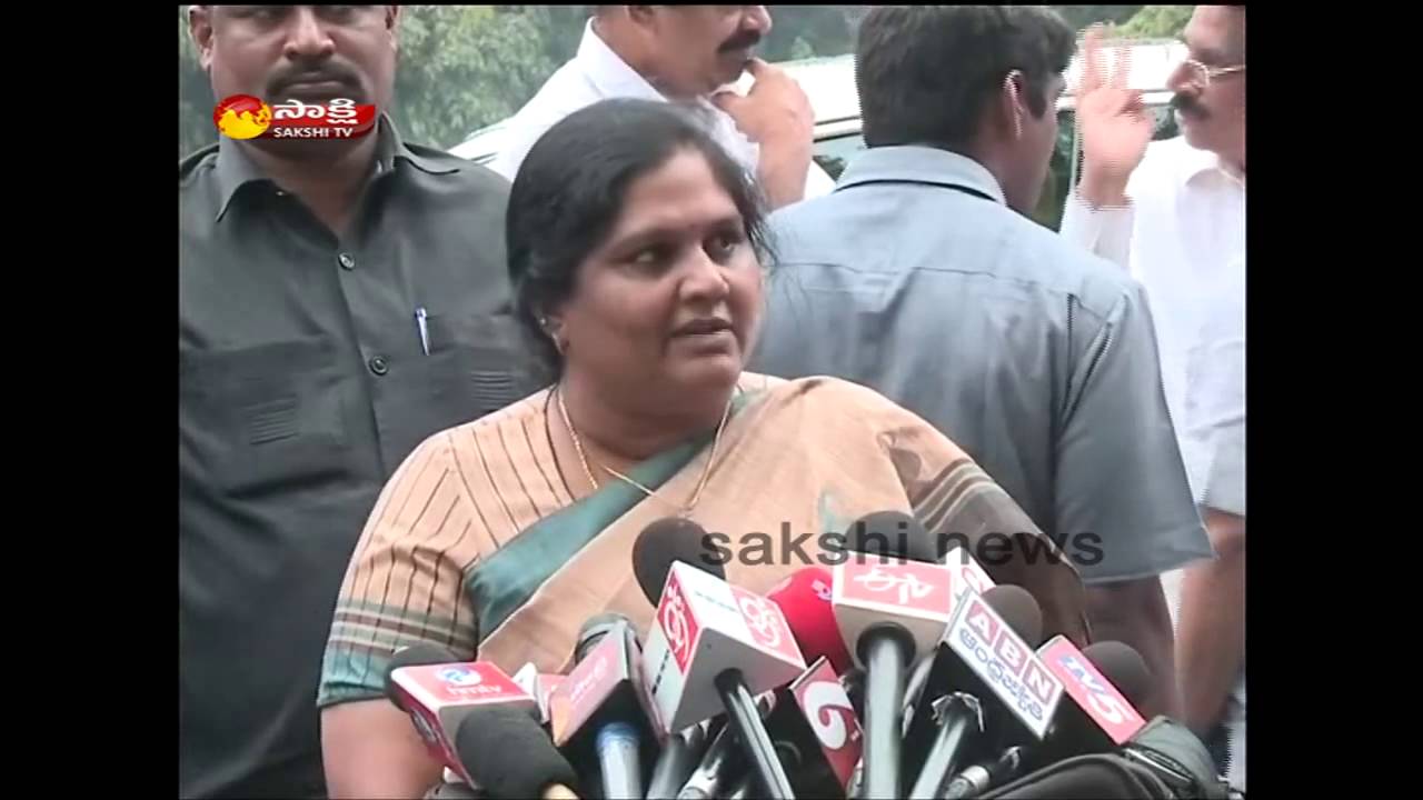 I won't resign, will stay with TDP, Says Kottapalli Geetha
