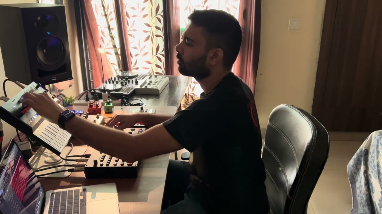 Experiments w/ Octatrack Microfreak TR6S