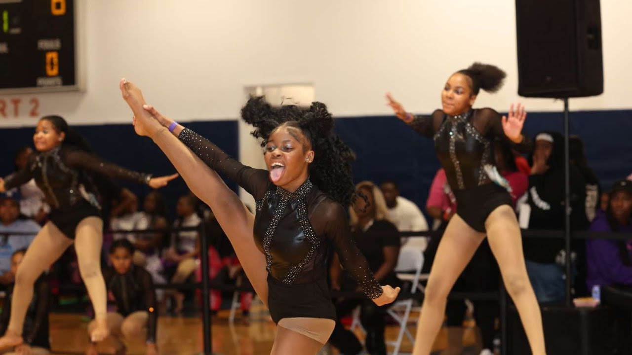 Majorette Battle (Sunday) Battle in the Apple 2025