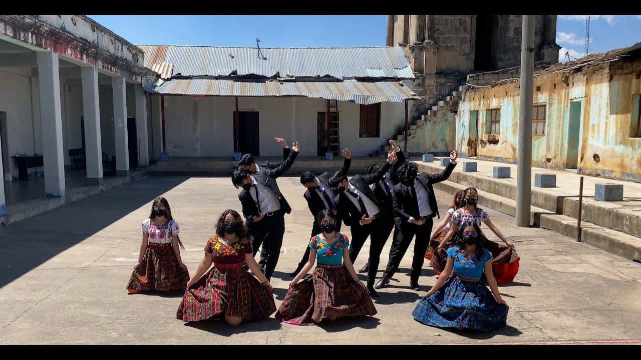 Danza tradicional - GUATEMALA, UN PASEO CHAPIN Bailan: Grupo de Danza con Marimba Ranima Kikel Kiche