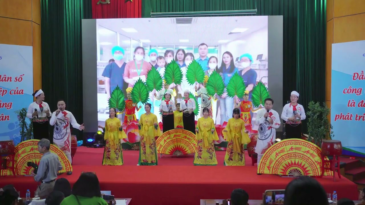 Phần thi chào hỏi của đơn vị tỉnh Phú Thọ