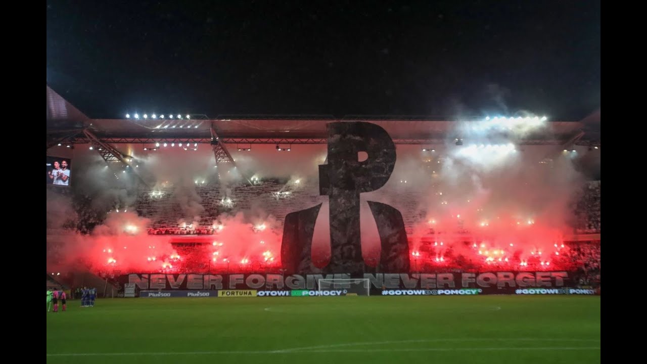 Oprawa kibiców Legii - Never forgive, never forget