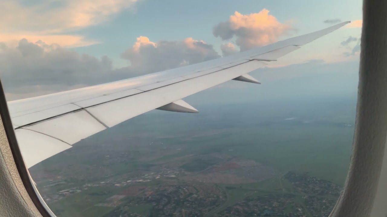 United airlines landing in Johannesburg South Africa
