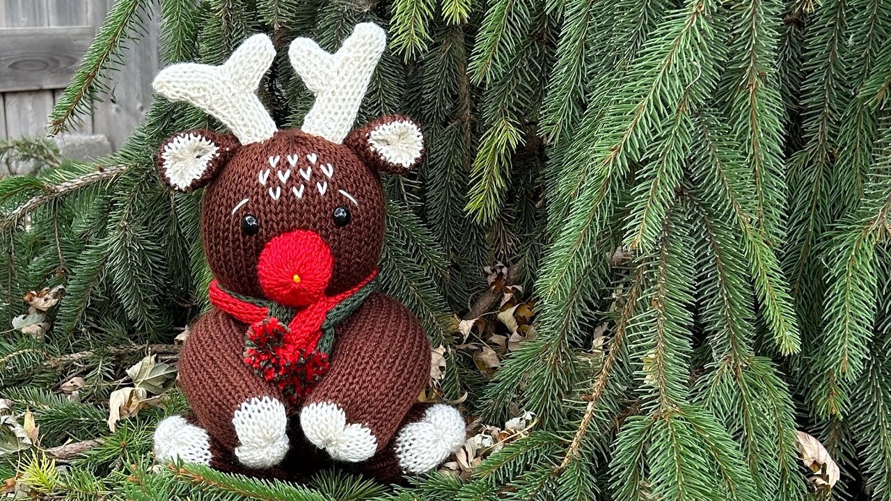 Rudolph the Red Nosed Reindeer ~ LIGHT UP NOSE! 🥰 / Addi 46 and 22 Needle Machines