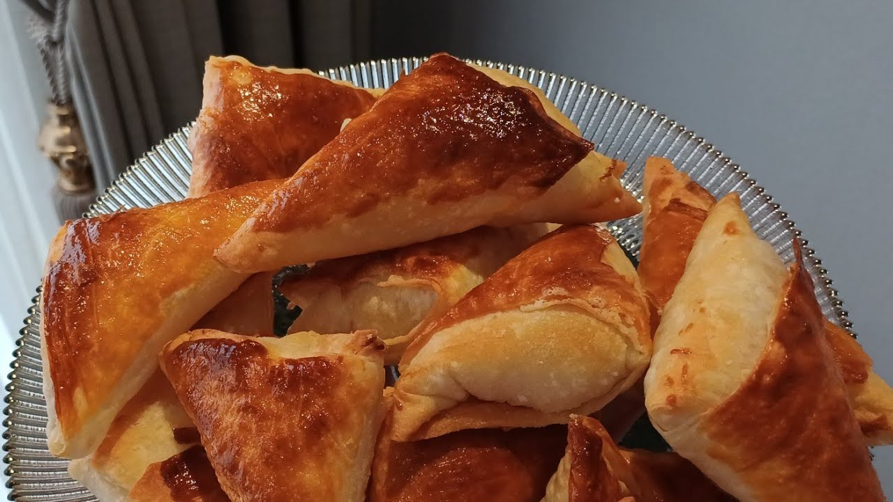 SU BÖREĞİNE TAŞ ÇIKARIR | El Açması Sanılıyor | Evde Kolay ve Lezzetli Börek Tarifi 🥐 