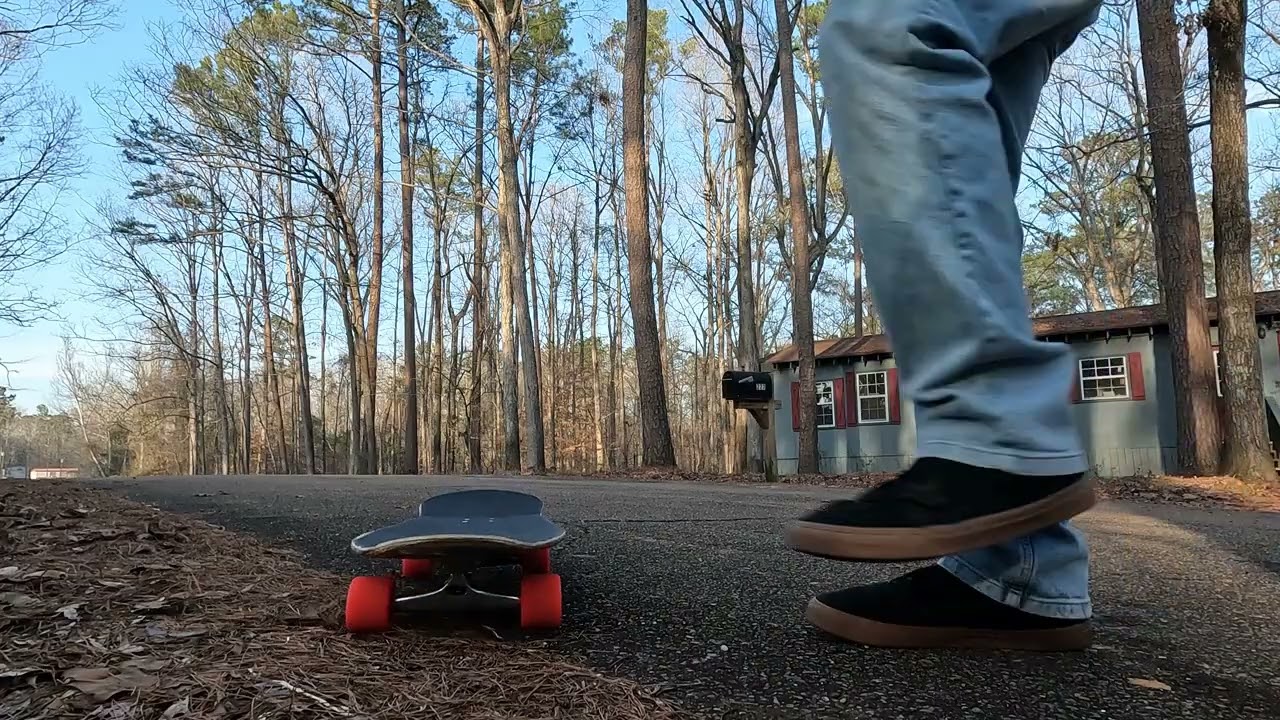 Learning how to do Pop-Shuvs, popping from the nose of my fish-shaped board (i thought fs wud b ez)!