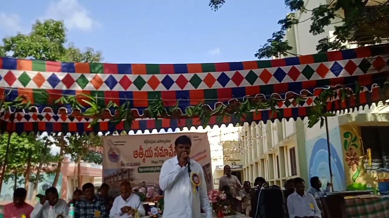 మేధావీ లోకమా మేలుకో మేలుకో సాంగ్....మేగా పేరెంట్స్ టీచర్స్ సమావేశం సందర్బంగా నేను పాడిన పాట. ..