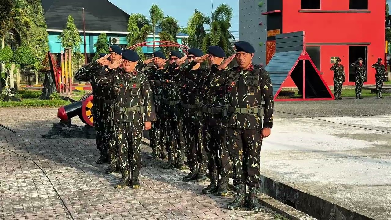Upacara Hari Kesadaran Nasional Jajaran Batalyon B Pelopor Sabrimob Polda Kaltim
