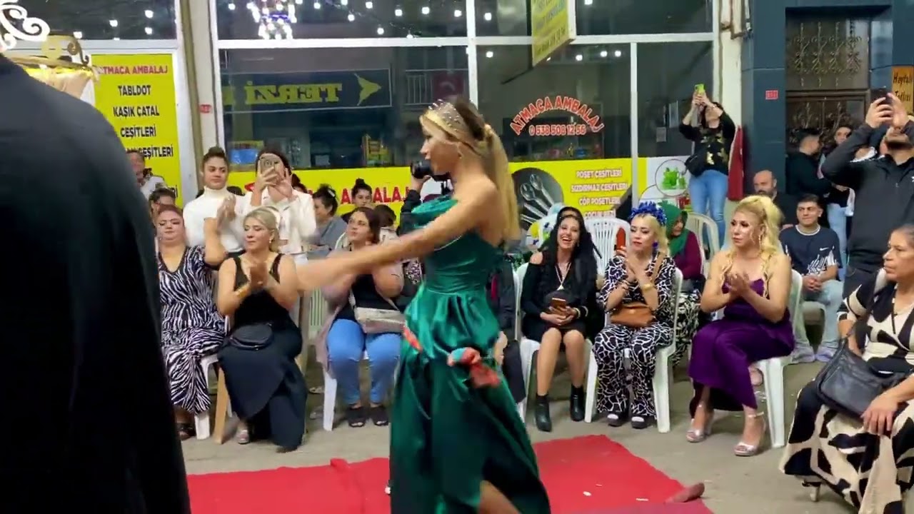 Manisa Barbaros kızlarından Roman Şhow