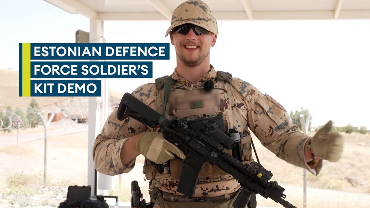 What personal infantry kit does the Estonian military use?