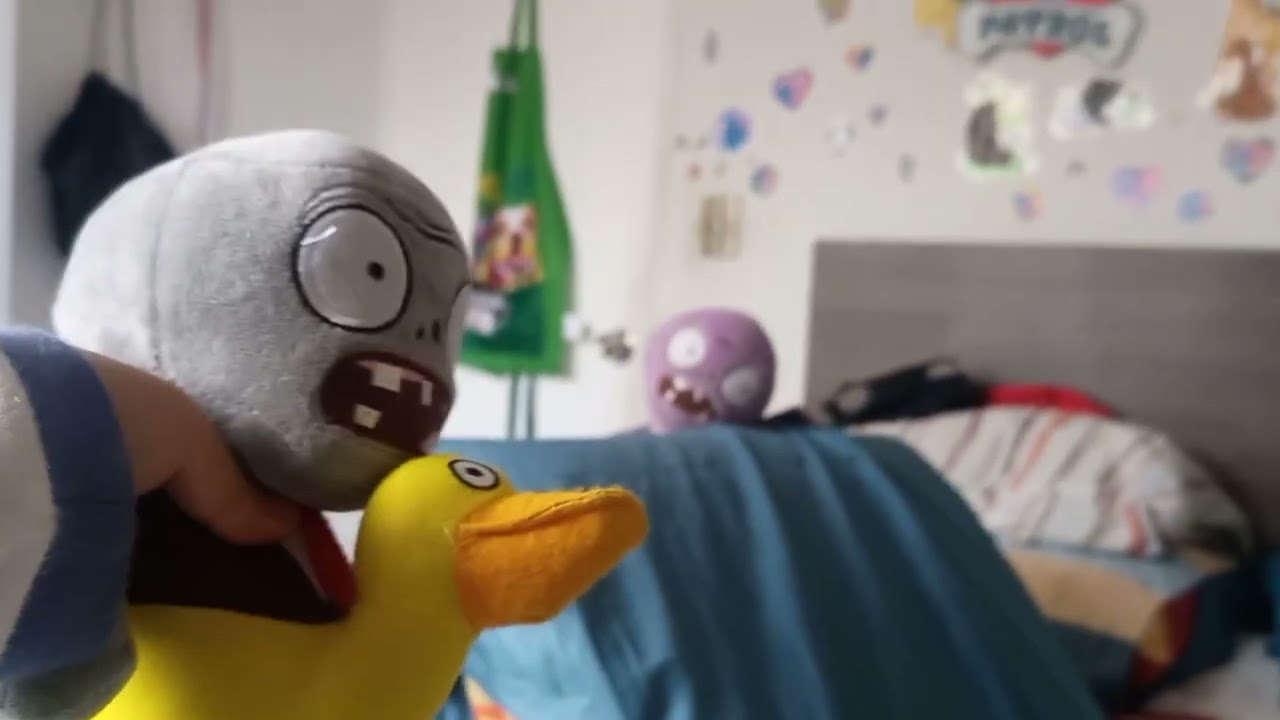 Plantas vs zombies en peluche E7 T2 