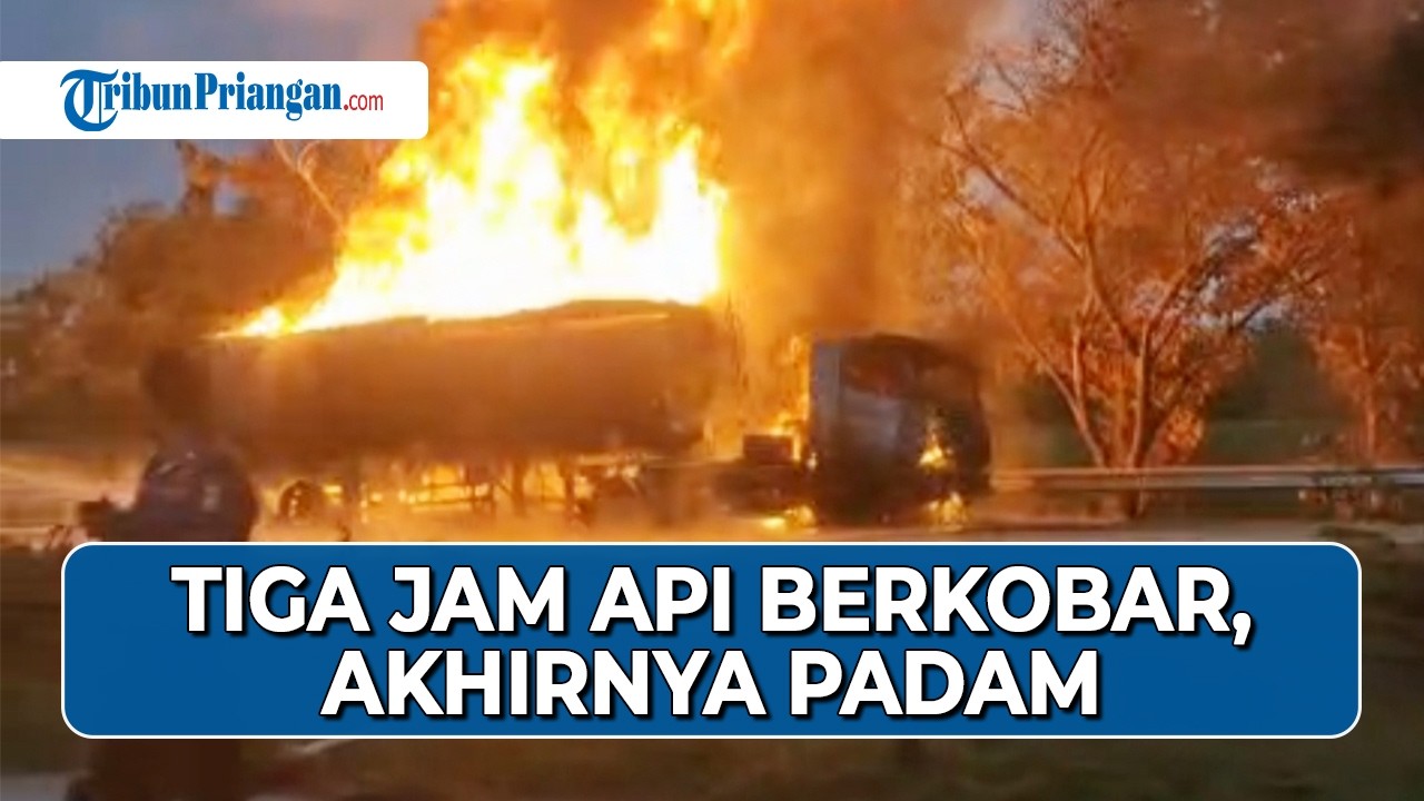 TIGA JAM BERKOBAR HEBAT! Damkar Cirebon Bergegas Menuju KM 185 Tol Cipali