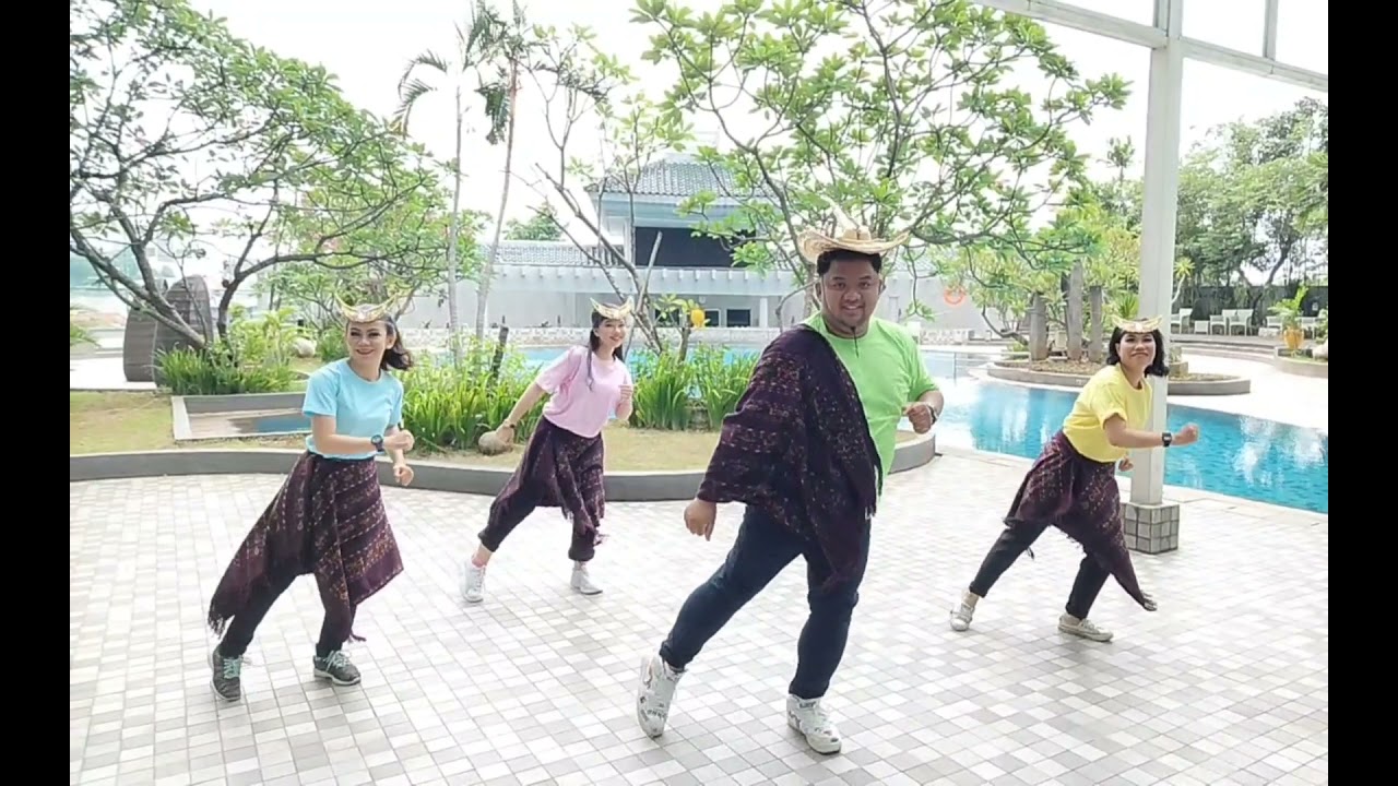 Senam Kreasi Dendang Dikideng 2/ gerak dan lagu tari tradisi NTT / Layar Seni Indonesia