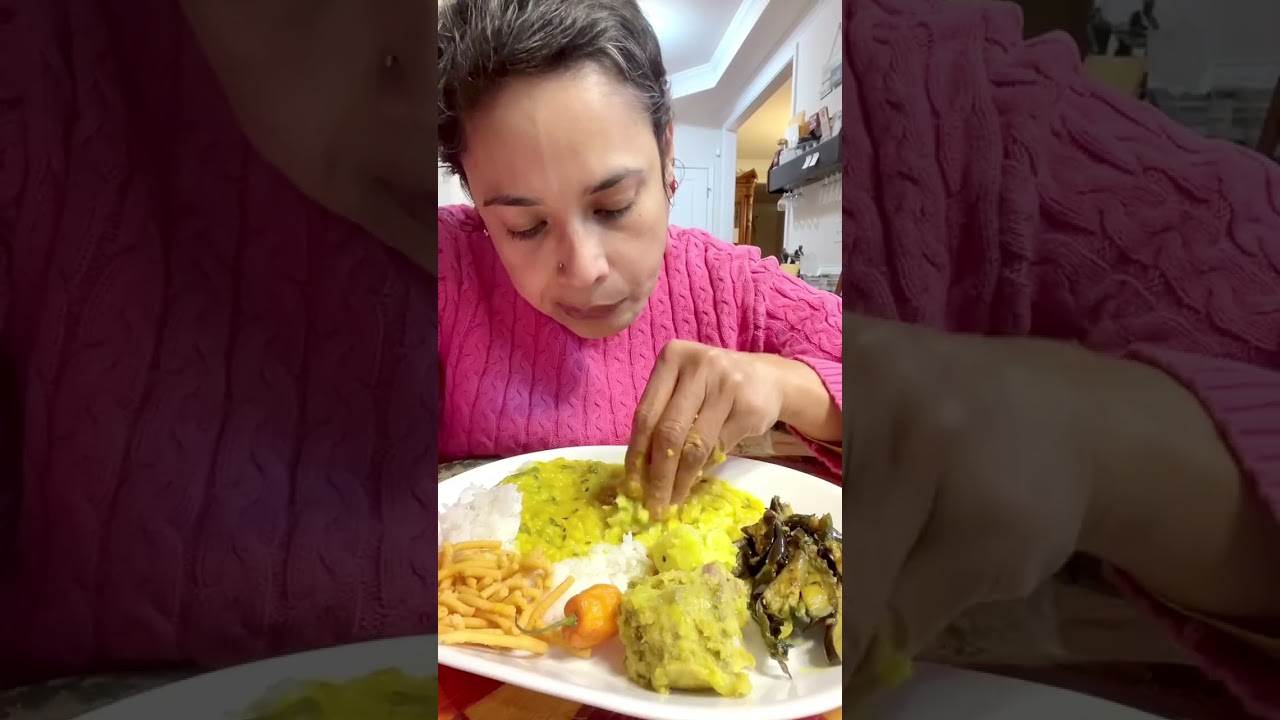 আমেৰিকাত জলফাই পিটিকাৰে এসাঁজ ৷ ভুজীয়াৰ লগত খাই পাইছেনে ? ভগৱানৰ নাম কিয় লওঁ ভাত এগৰাহ মুখত লওঁতে ?