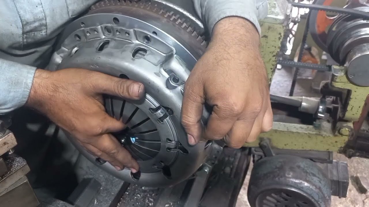 Toyota hilux Vigo flywheel resurfacing @Habibkhalil23