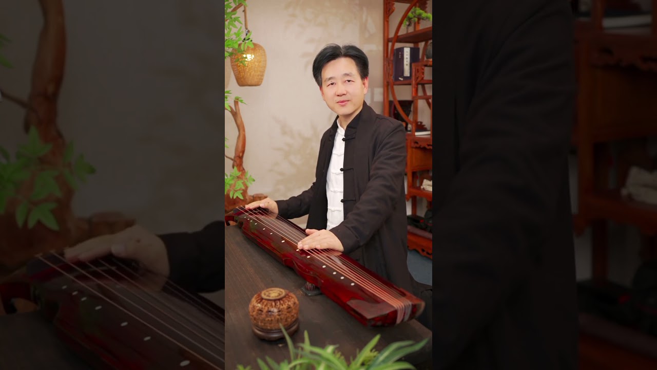 古琴也需要喝水，你知道吗？ 你给古琴喝水了吗？特别是北方琴友，冬季一定要对古琴做好养护，避免湿度过低对古琴造成的伤害。古琴 斫琴师 王先宏 古琴教学 学古琴