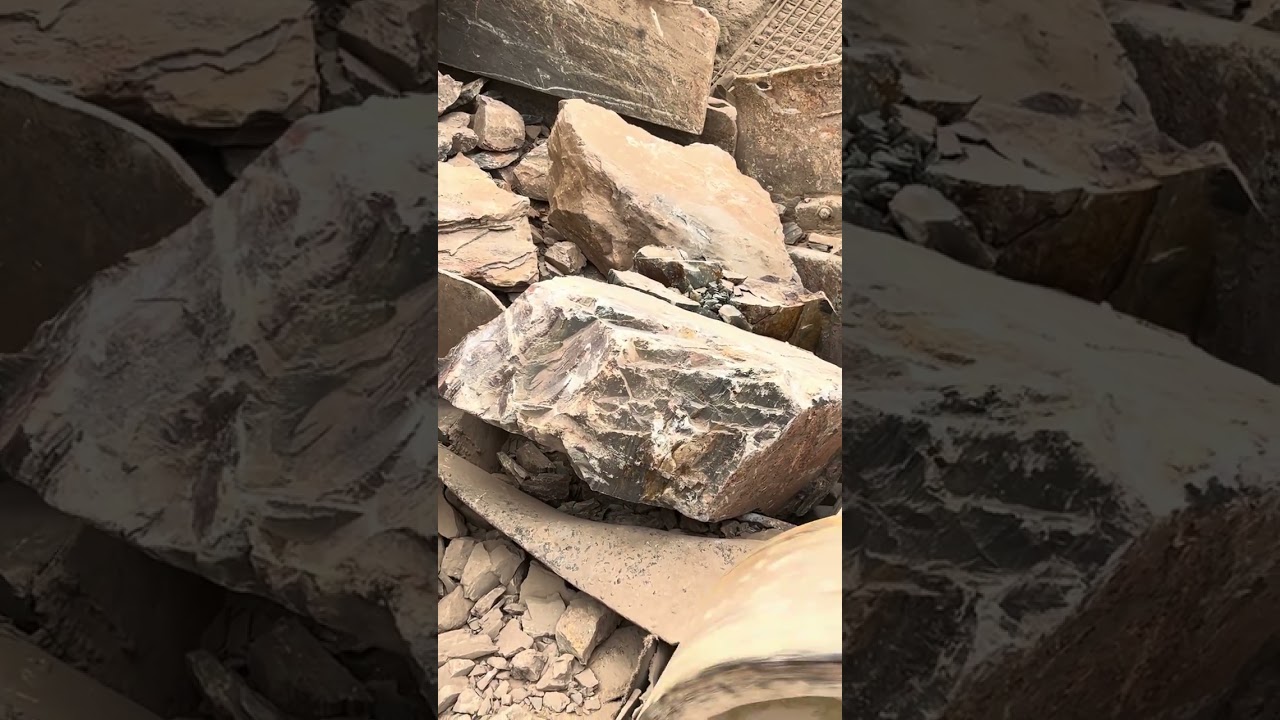 Amazing 🤩🤩 Crushing Of Huge Rocks very Smartly ..💪💪 Subscribe for more plzz #follow #viral 