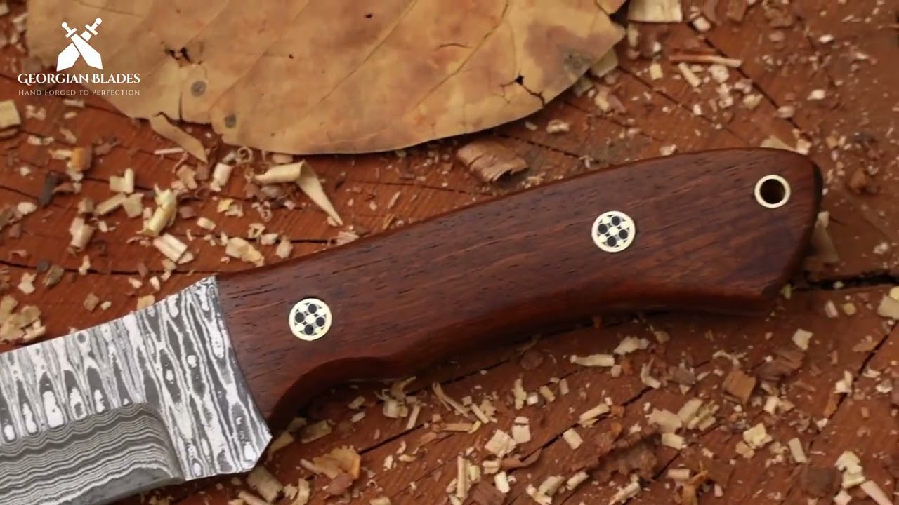 Razorwind   11 Full Tang Hand Forged Damascus Hunting Knives with Walnut Wood Handle #DamascusSteel