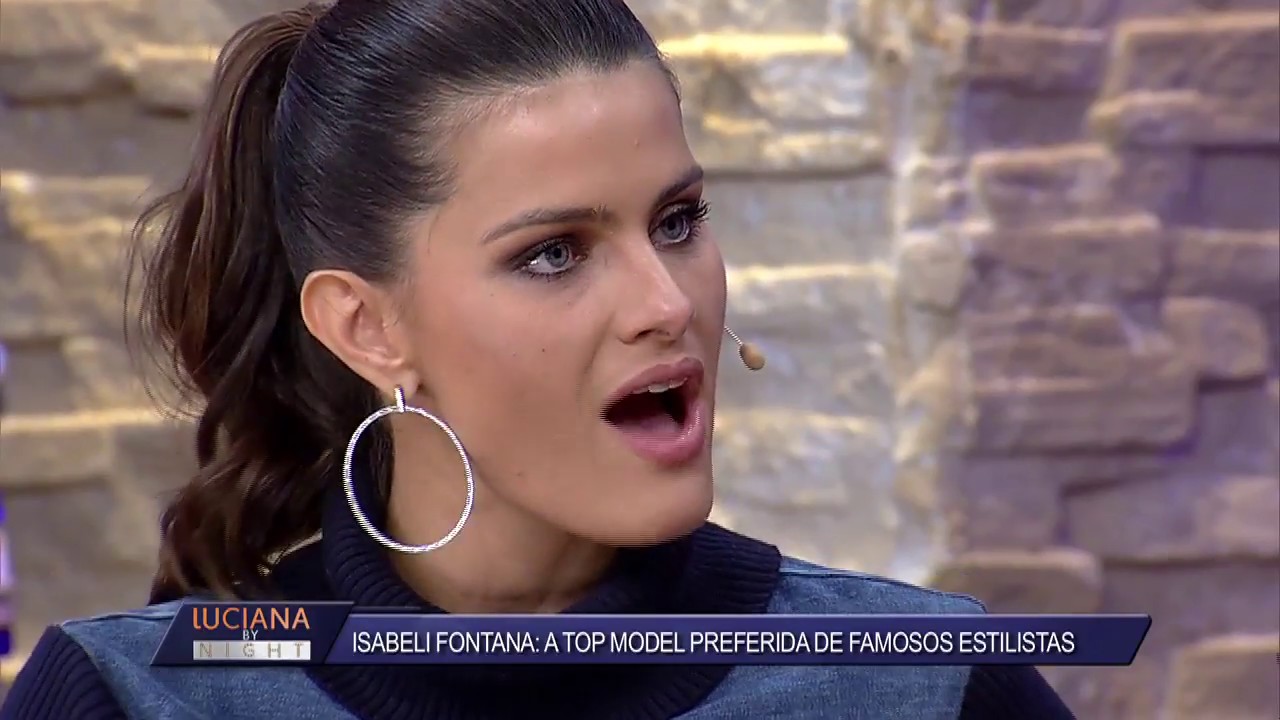 Isabeli Fontana lembra de fotos sensuais aos 15 anos que causaram revolta