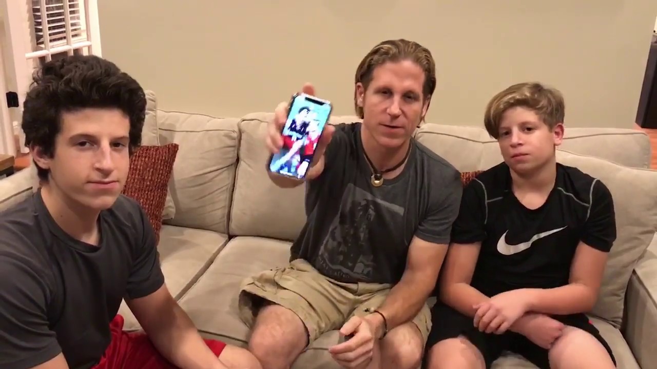 iPhone X Face ID Fail / Major Security Flaw