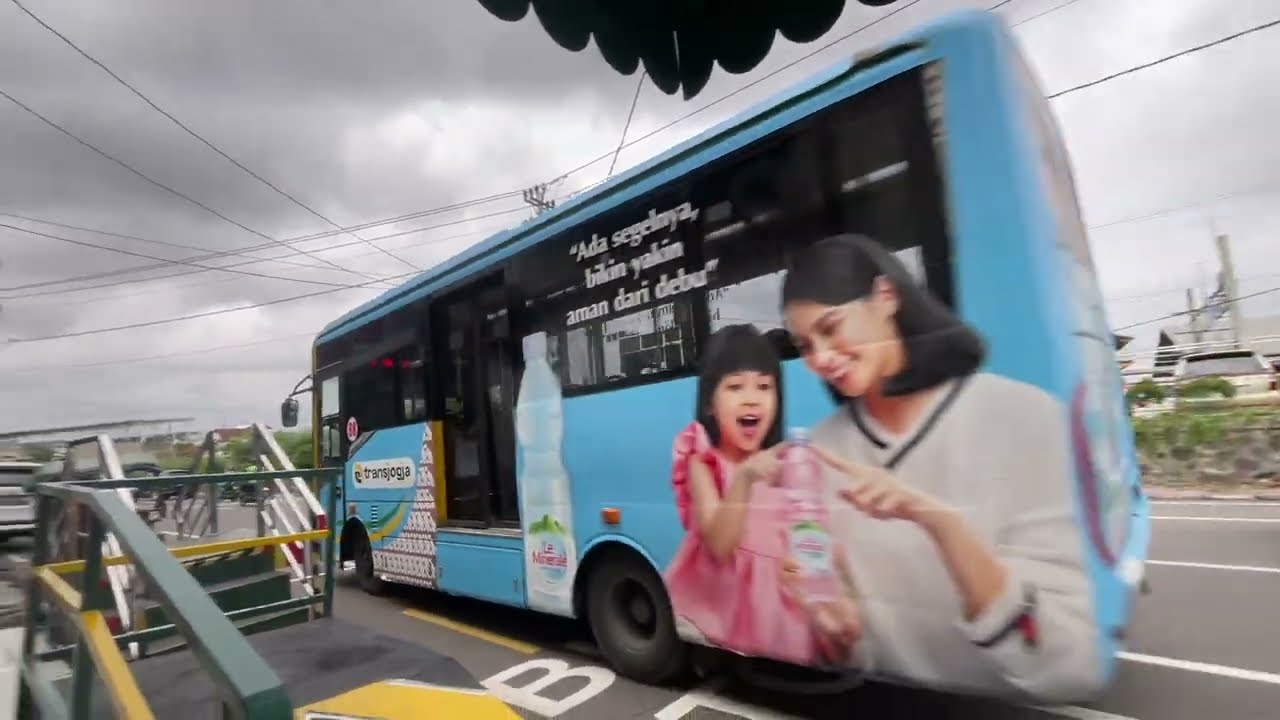 Trans Jogja Macet Di Jalan Pasar Kembang Yogyakarta 