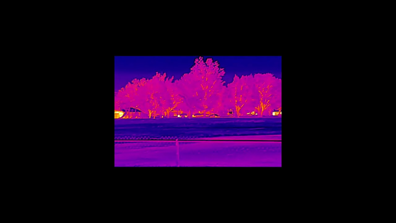 X3 by Thermal Master. 384×288 resolution at 60hz refresh. 15mm lense.