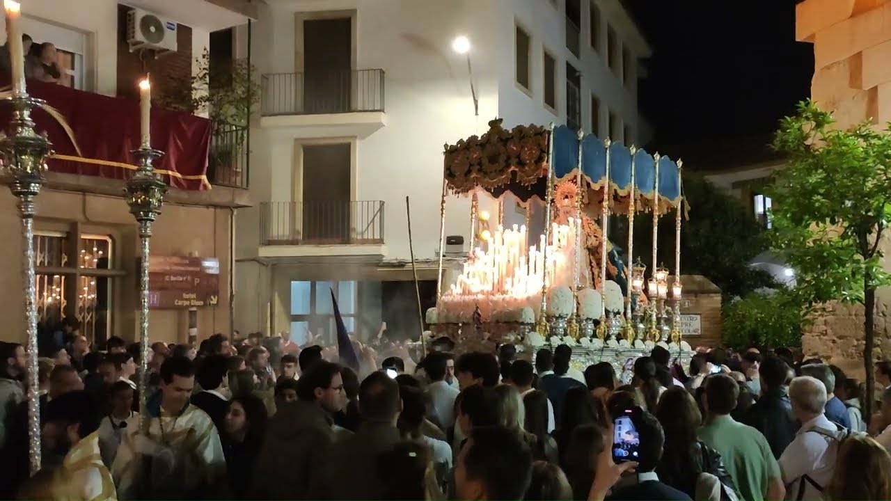 Santa Faz. María Santísima de la Trinidad por la Plaza de San Juan, a los sones de 'Tubamirum'