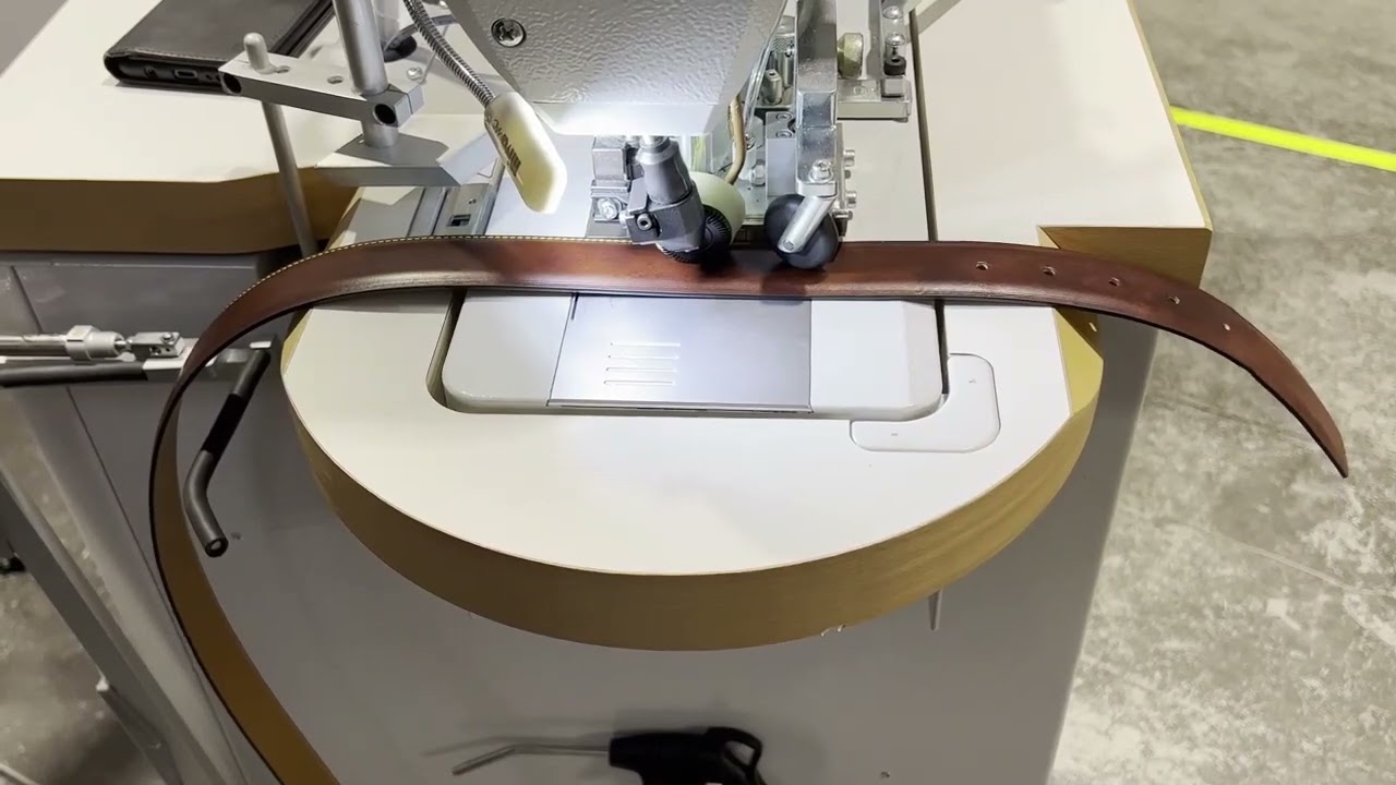 LT1 Automata de coser cinturones