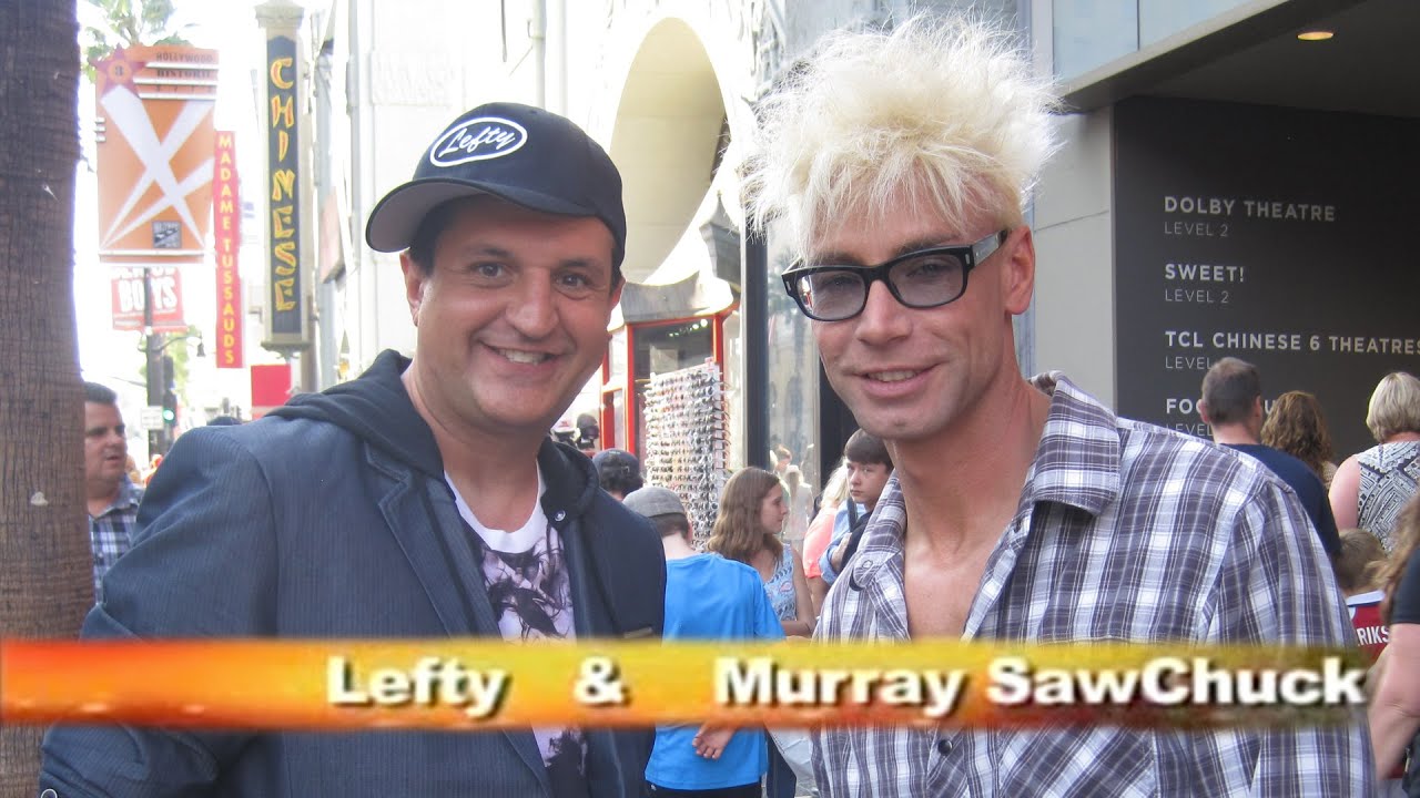 Street Magic with MURRAY The Magician