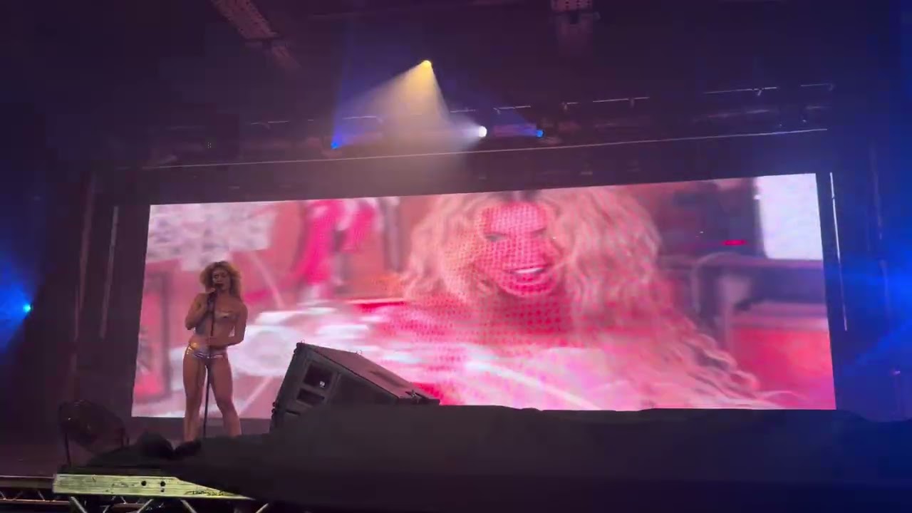DANCE&hellip; | Slayyyter | Live at Homobloc Manchester 