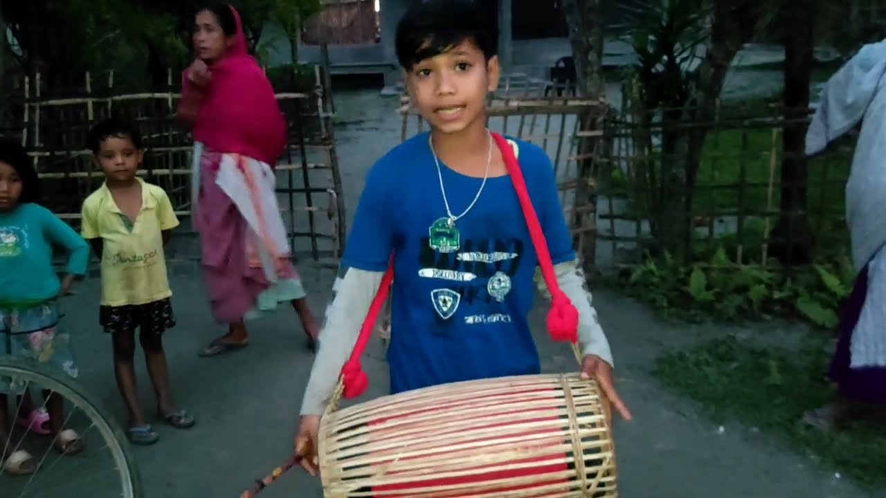 #1#ASSAMESE BIHU DHOOL PERFORMER#ANGARAJ GOGOI,SADIYA#Konwar Chook,Tupsinga Gaon,Chapakhowa,Sadiya