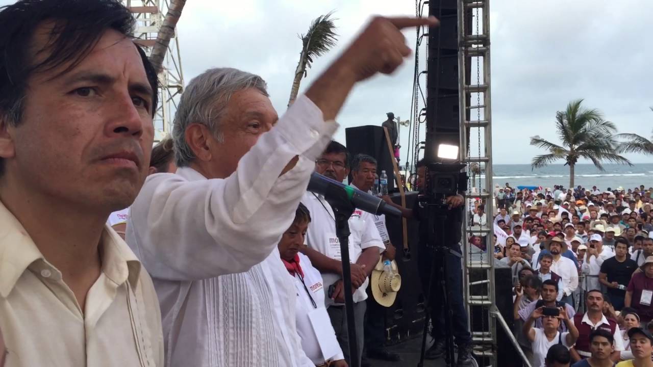 Con honestidad lograremos el renacimiento de Veracruz: AMLO