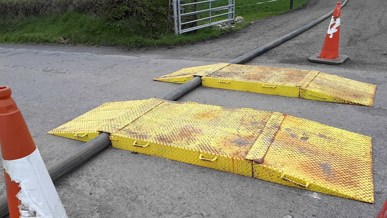 Umbilical slurry spreading
