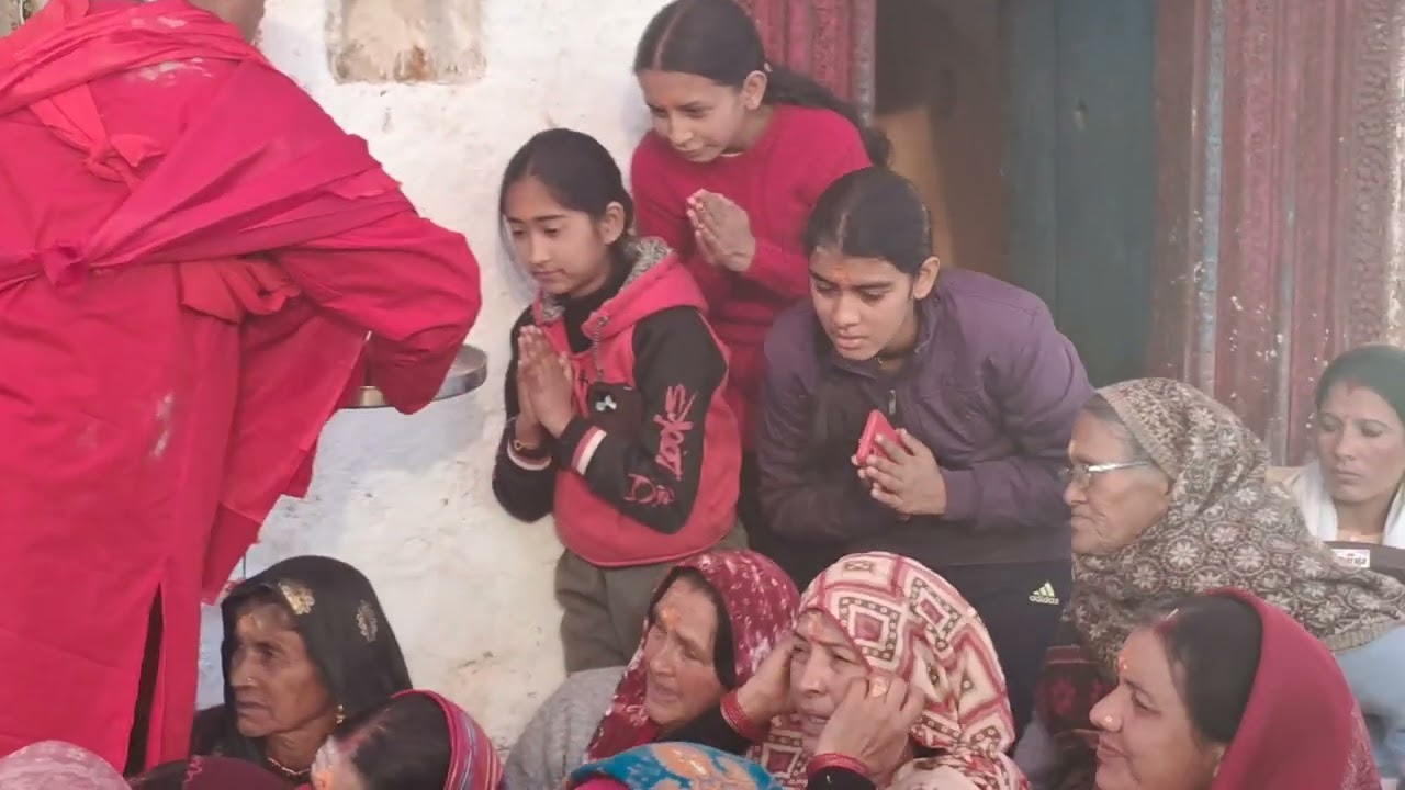 नरसिंह भैरव देवता🙏 सबको आशीर्वाद देते हुए# vlog #beenarawatpahadi 