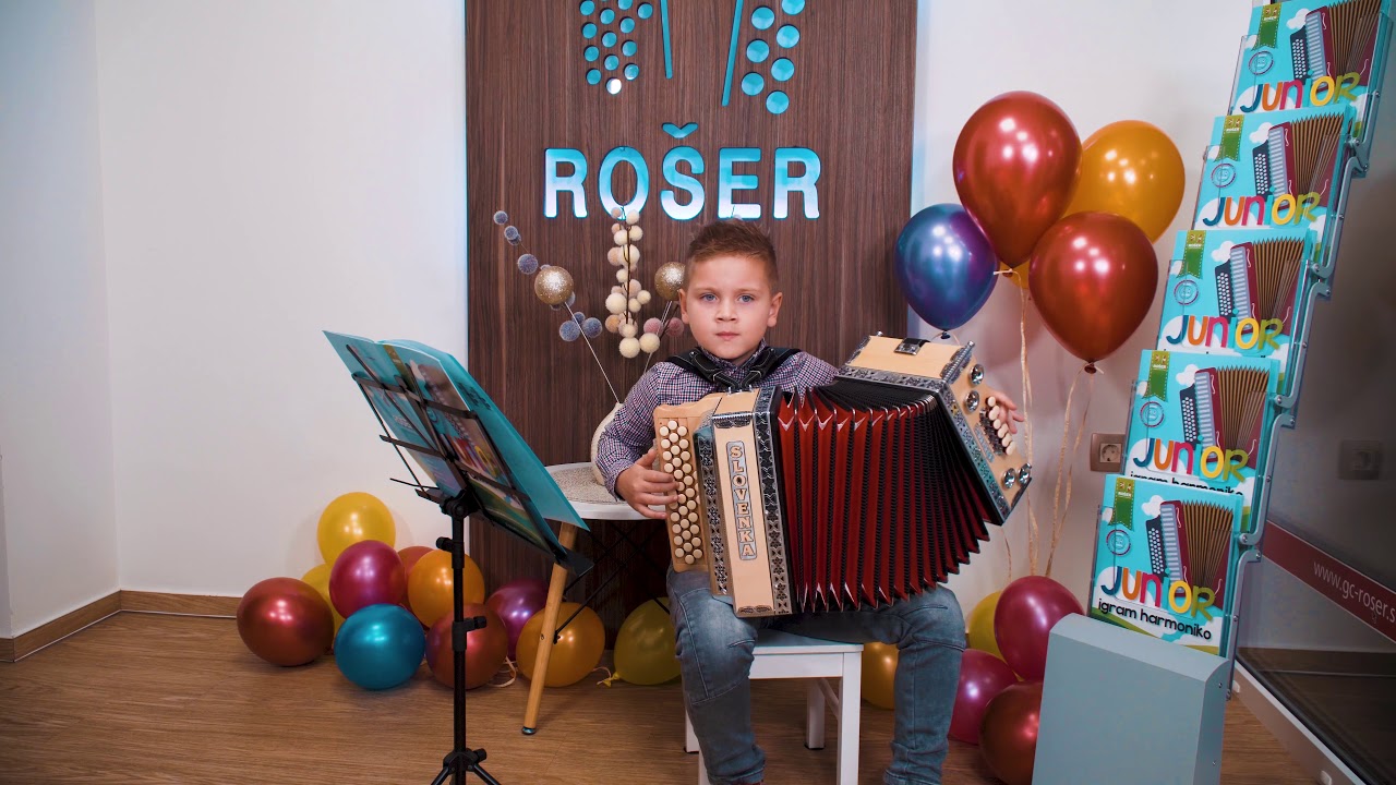 Igram harmoniko JUNIOR / Glasbena &scaron;ola Ro&scaron;er