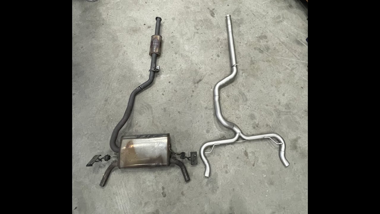 Renault Clio 4 RS STOCK EXHAUST vs. STRAIGHT PIPE - EXHAUST SOUND CHECK