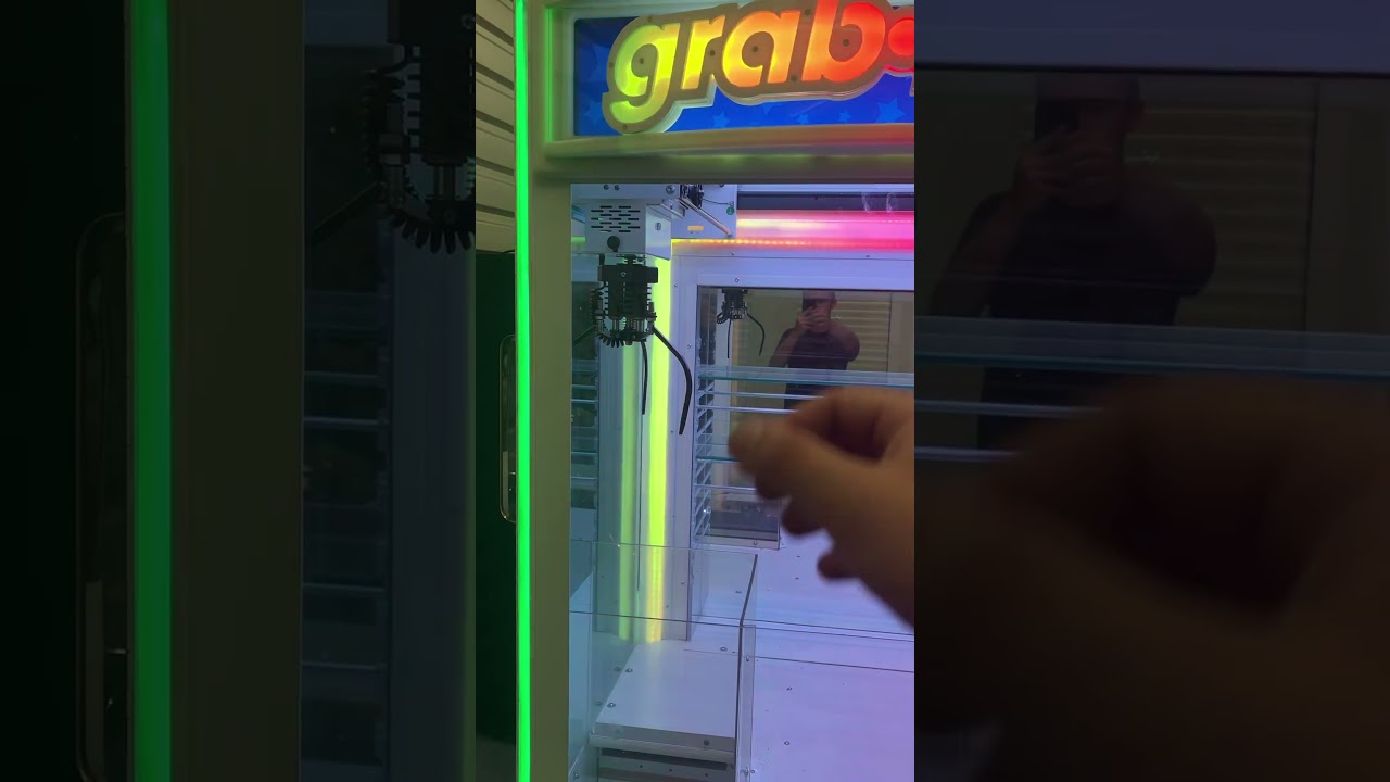 42&rdquo; ICE Grab-N-Win Crane/Claw Machine Arcade Game!
