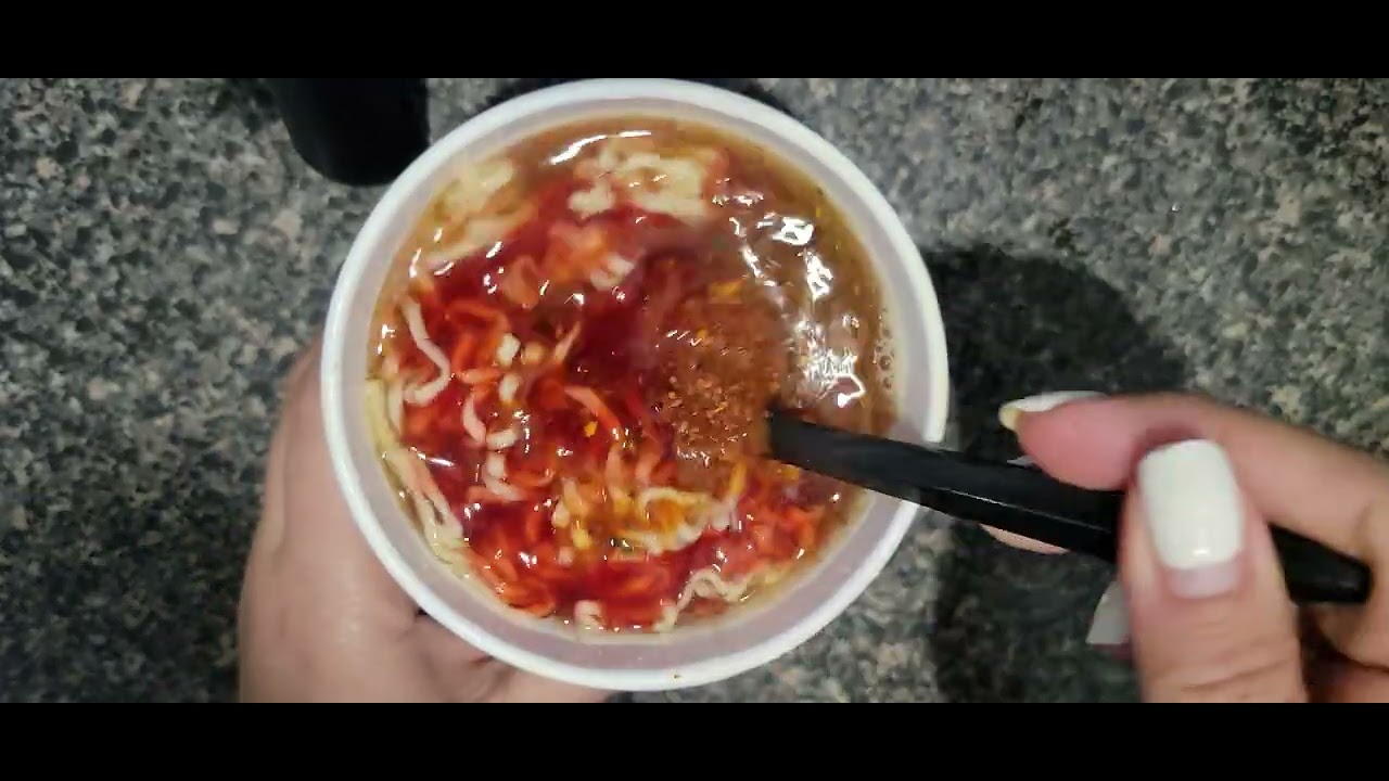 Preparando una rica sopa 🥵