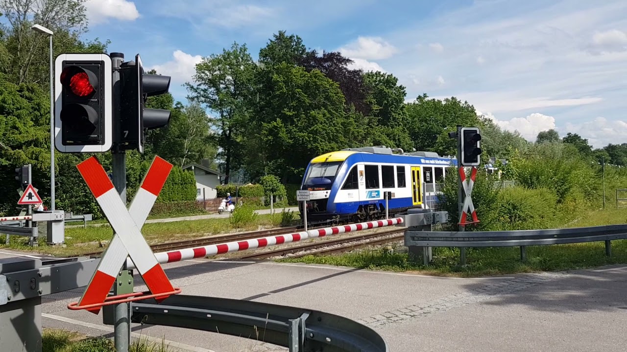 Bahnübergang Dießen am Ammersee Seestraße ++ 12 Lichtzeichen E-Gong