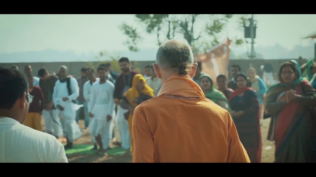 H.H. Bhakti Vikasa Swami blesses Badrikashram Farm
