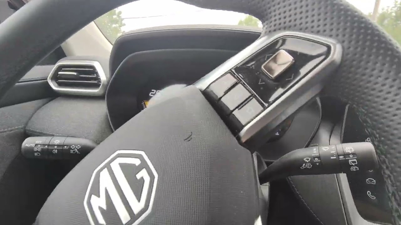 Mg Zs Hybrid prova in salita su vettura con aggiornamento