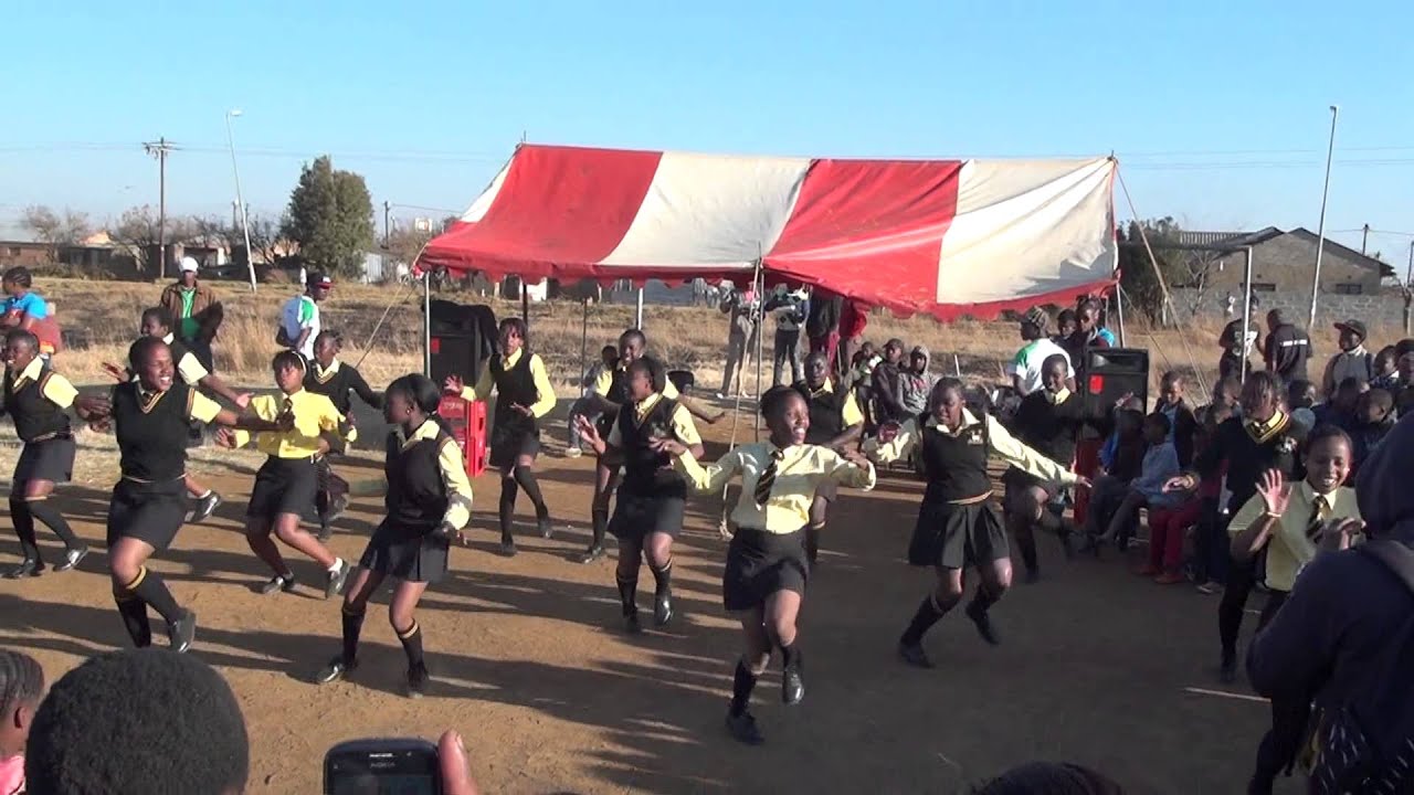 Jabulile Arts Group doing Sarafina