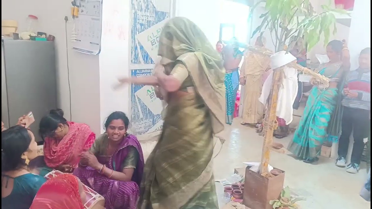 Hello friends Meri Jethani ke ladke ki shadi main bhat ka program #weddingdance #weddingwalaghar