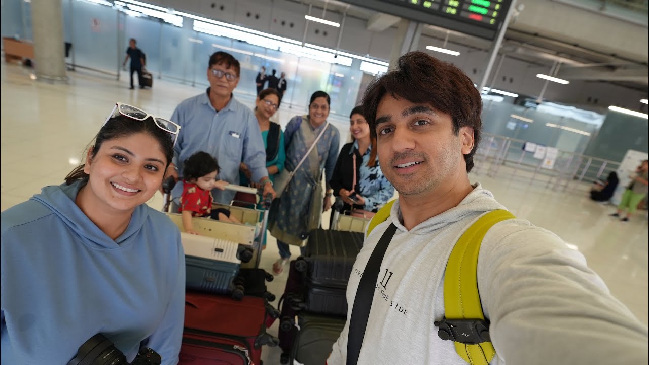 MY MOTHERS FIRST TIME ON A INTERNATIONAL TRIP | FULL FAMILY MAZE