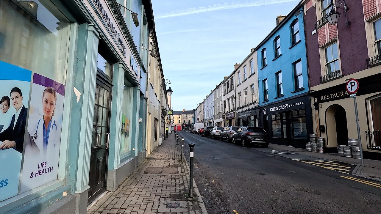 NEWCASTLE WEST - IRELAND (west COUNTY LIMERICK) - Small Town Life