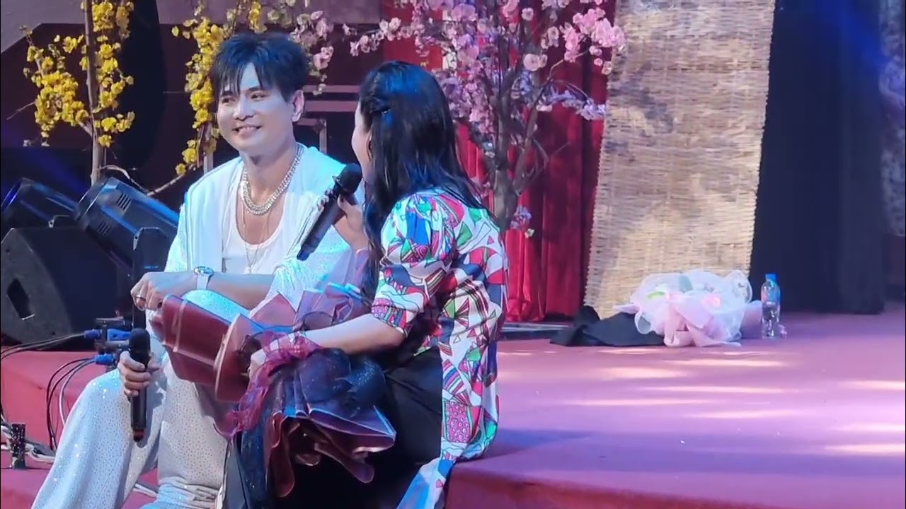 Hồng Ni song ca cùng Lâm Hùng bất ngờ bị Quách Tuấn du bồng xuống sân khấu