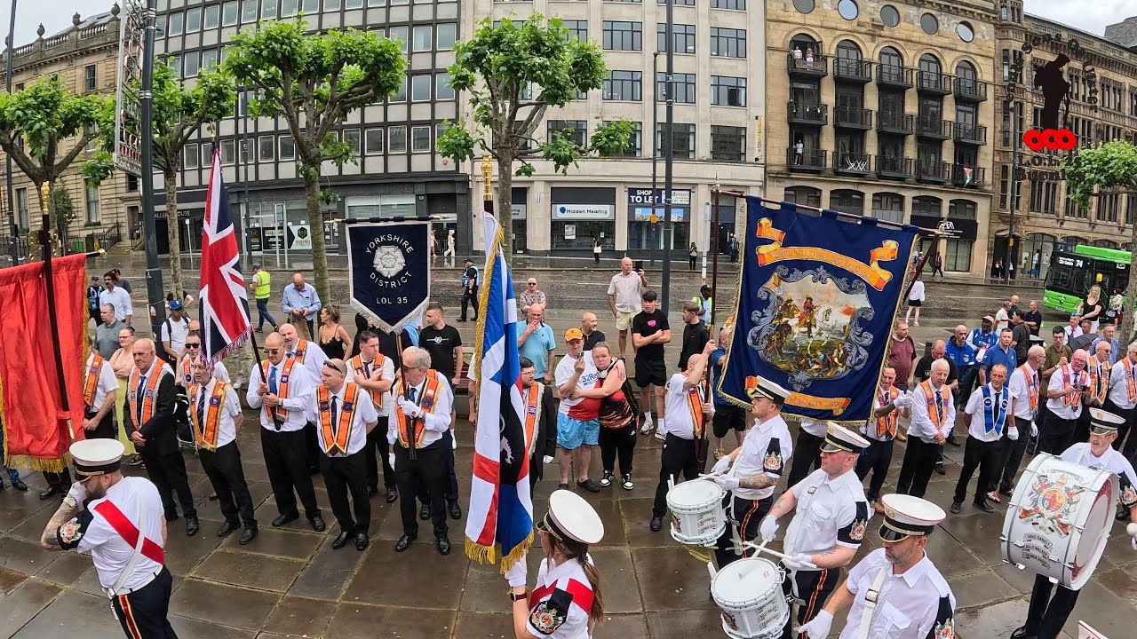 Parade With Me 