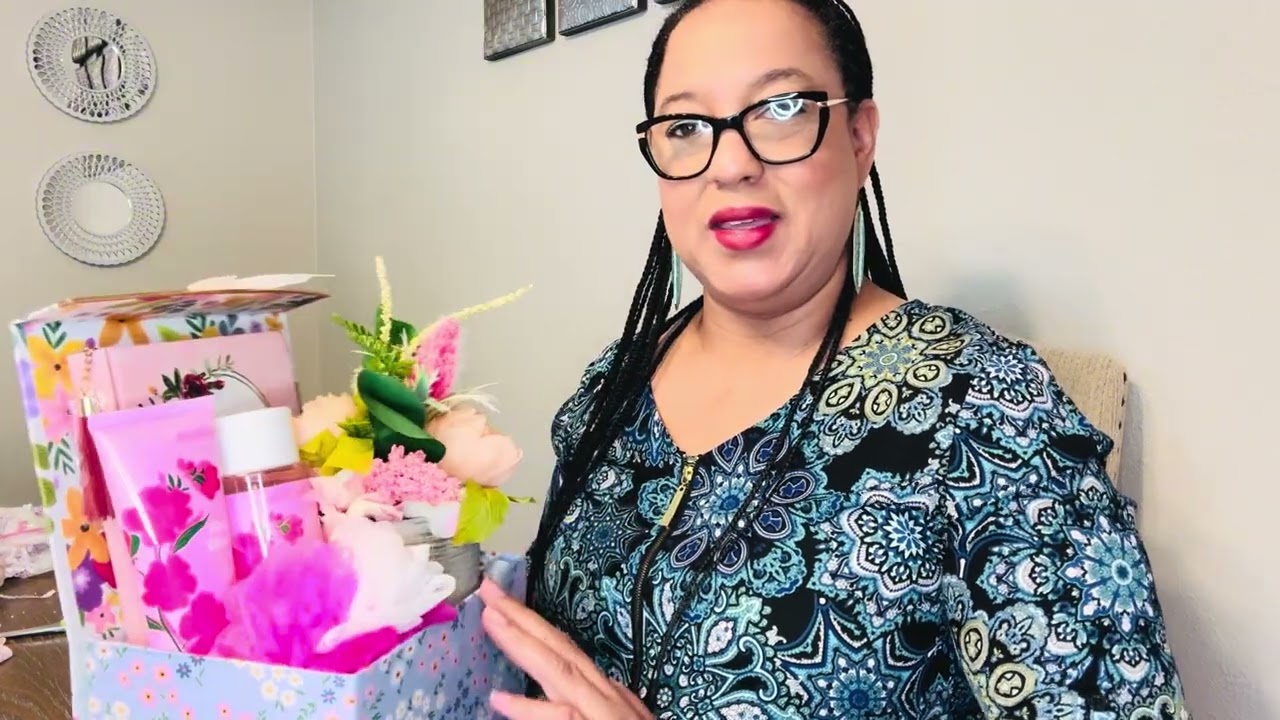 How To Make A Gift Basket Using A Box #Simple&Easy #DIY