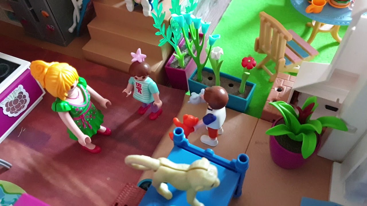 Chloé en français présente une histoire playmobil : Marie-Lou perd sa première dent de lait 👍🦷